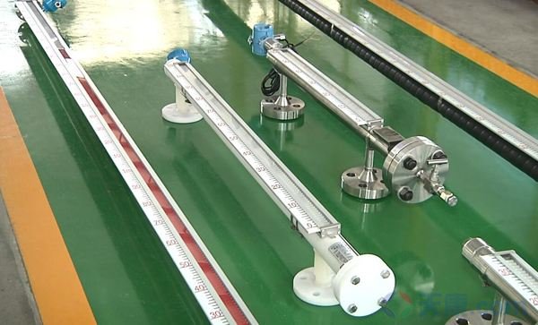 天康磁翻板液位計(jì) 天康磁翻板液位計(jì)